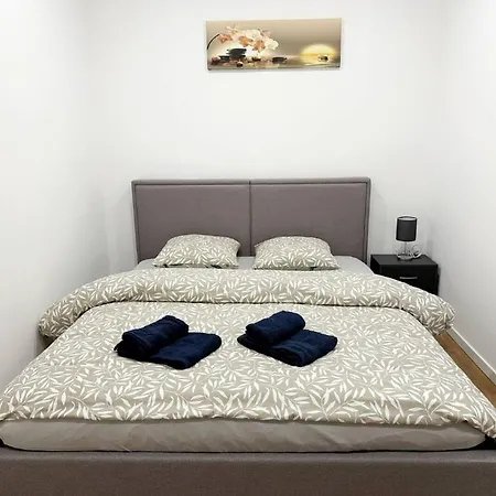 Rs-0 - Chaleureux 2 Pieces Au Rdc Equipe 1 A 4 Pers