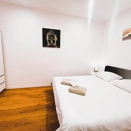 Rs-0 - F2 Au Rdc équipé Pour 1-4 Pers * Mulhouse