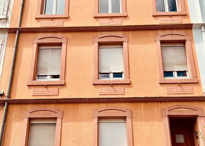 Rs-0 - F2 Au Rdc équipé Pour 1-4 Pers Appartement