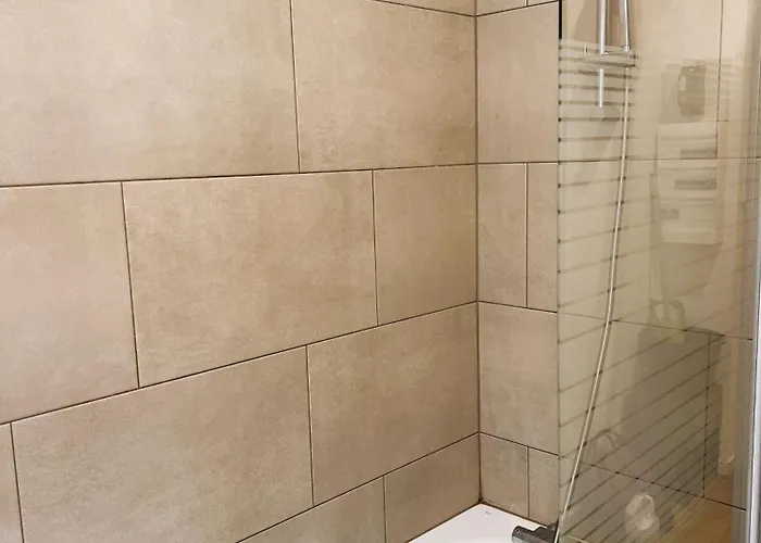 Appartement Rs-0 - F2 Au Rdc équipé Pour 1-4 Pers *